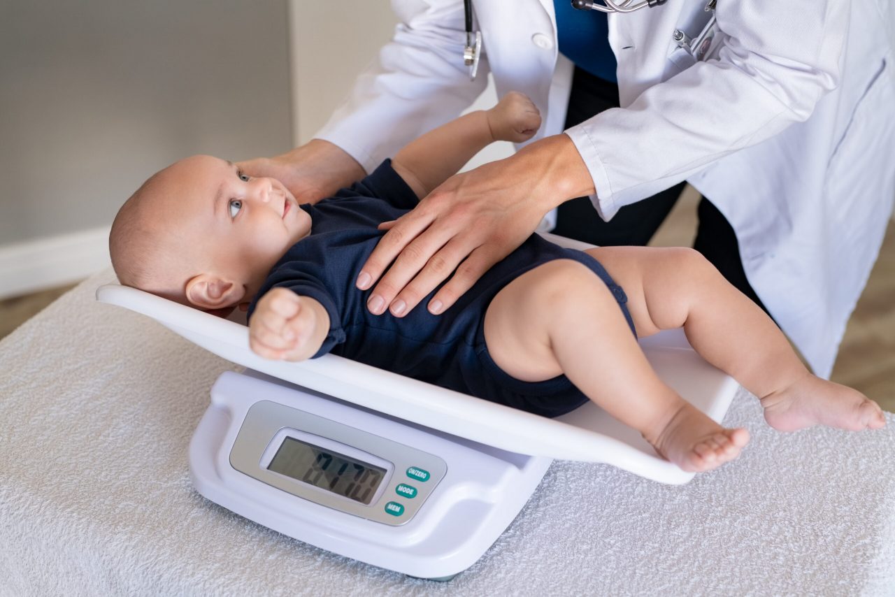 doctor-weighing-baby-2021-08-27-18-49-24-utc-scaled-1280x854.jpg
