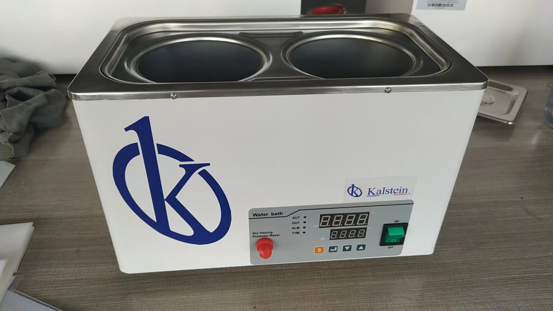 Water Baths, Circulators & Chillers Kalstein